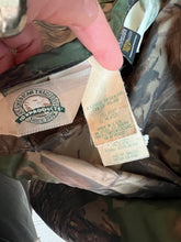 Load image into Gallery viewer, Vintage Reversible Thinsulate Realtree Camo Bomber Jacket XL