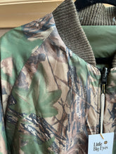 Load image into Gallery viewer, Vintage Reversible Thinsulate Realtree Camo Bomber Jacket XL