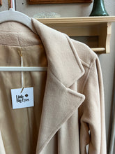 Load image into Gallery viewer, Vintage Cream 100% Cashmere Coat