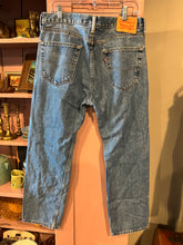 Load image into Gallery viewer, 07 - 90’s Vintage Levi’s 505 - 1996 - 34/29