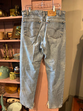 Load image into Gallery viewer, 03 - 90’s 550 Vintage Levi’s - 1996 - 34/34