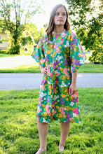 Load image into Gallery viewer, Vintage House Dress