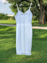 Load image into Gallery viewer, Vintage White Nightie