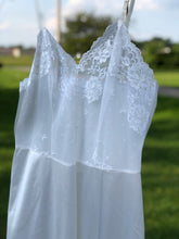 Load image into Gallery viewer, Vintage White Nightie