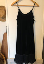 Load image into Gallery viewer, Diane Von Furstenberg Velvet Flapper Dress