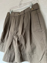 Load image into Gallery viewer, Vintage High Waist Shorts